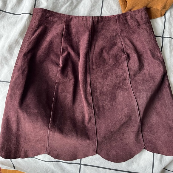Beautiful genuine suede skirt - Picture 4 of 11